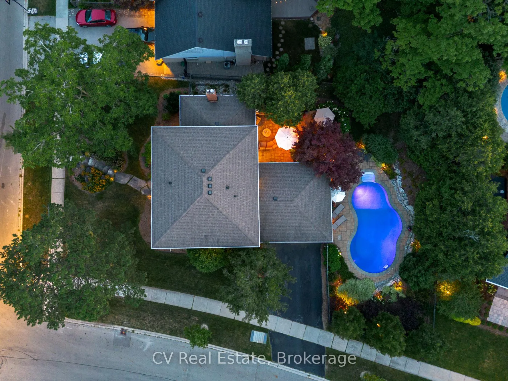 Photo 49 of 1149 Crofton Way, Burlington, Tyandaga — HOMEH