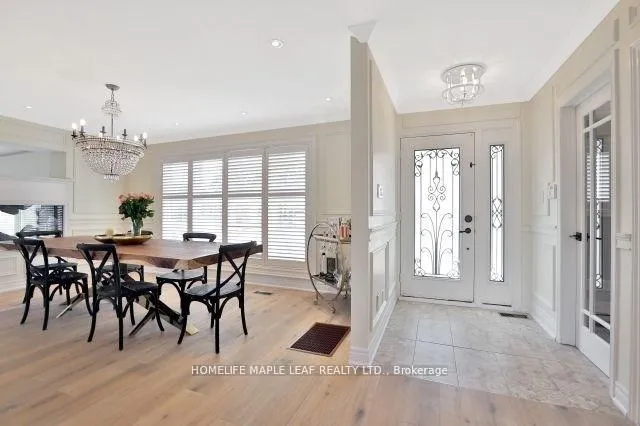Photo 3 of 1124 Bridge Road, Oakville, West — HOMEH