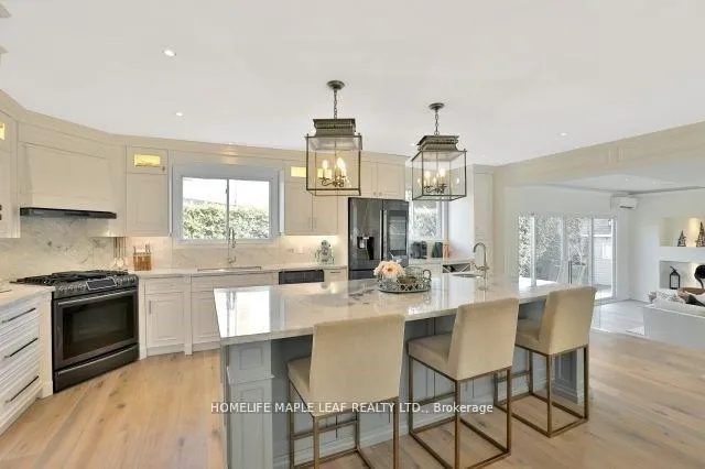 Photo 5 of 1124 Bridge Road, Oakville, West — HOMEH