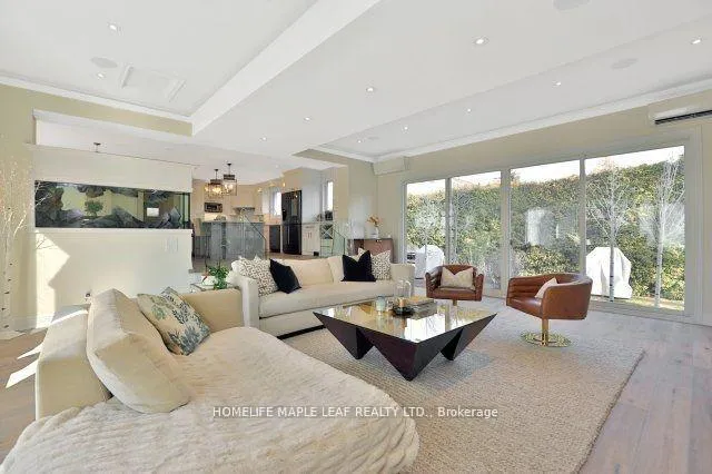 Photo 10 of 1124 Bridge Road, Oakville, West — HOMEH