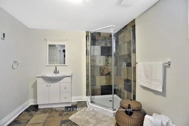 Photo 17 of 1124 Bridge Road, Oakville, West — HOMEH