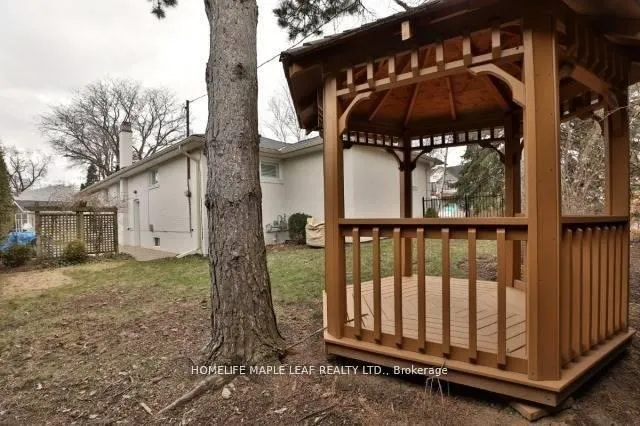 Photo 23 of 1124 Bridge Road, Oakville, West — HOMEH