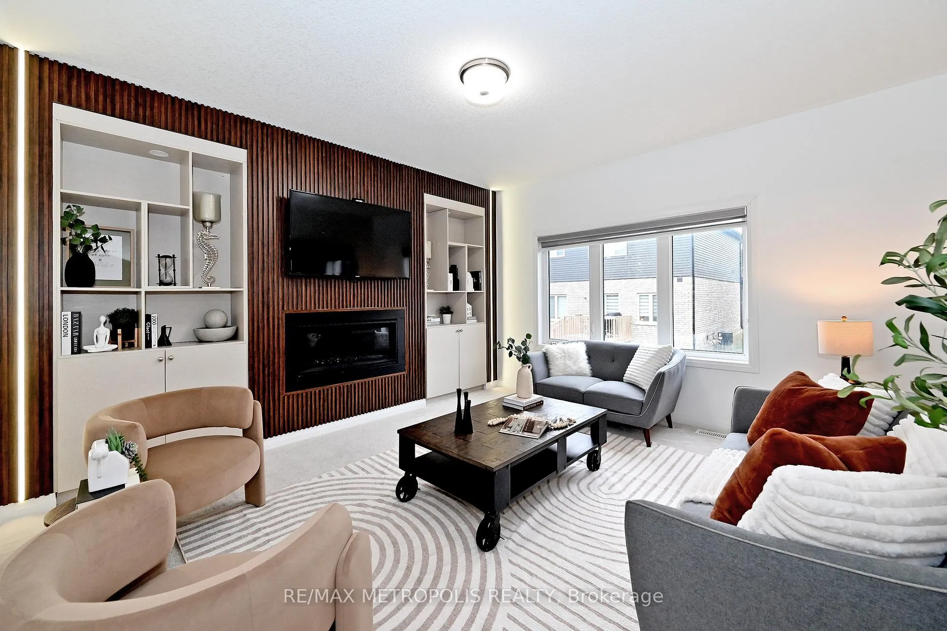 Photo 13 of 14 Jenner Drive, Brant, South Dumfries — HOMEH