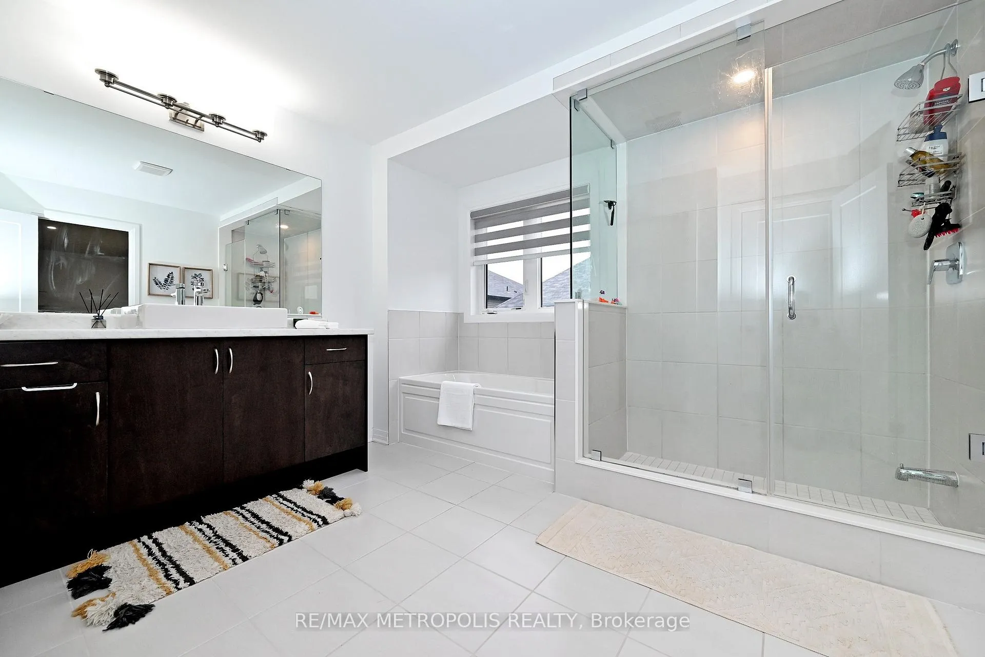 Photo 25 of 14 Jenner Drive, Brant, South Dumfries — HOMEH