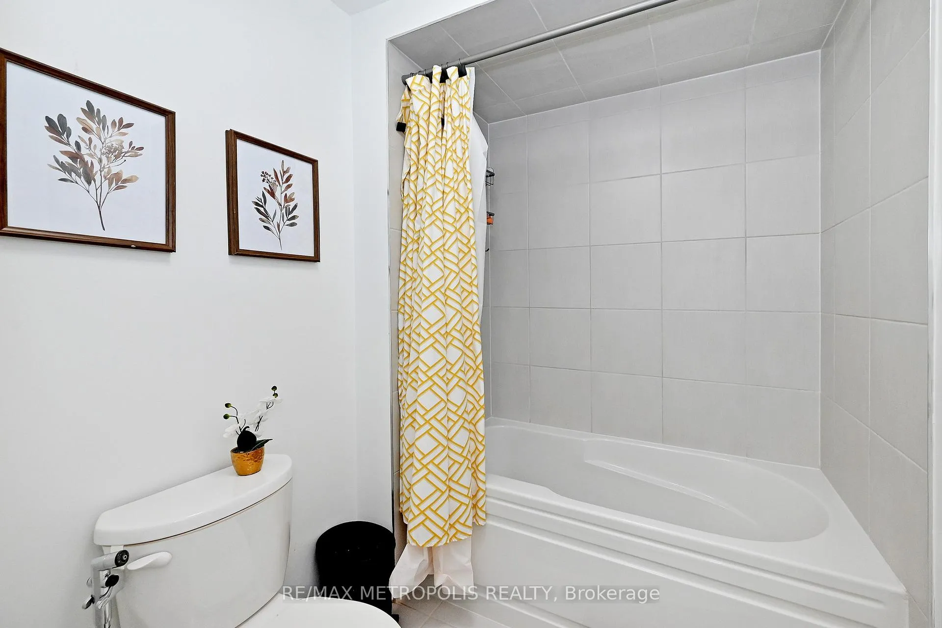 Photo 31 of 14 Jenner Drive, Brant, South Dumfries — HOMEH