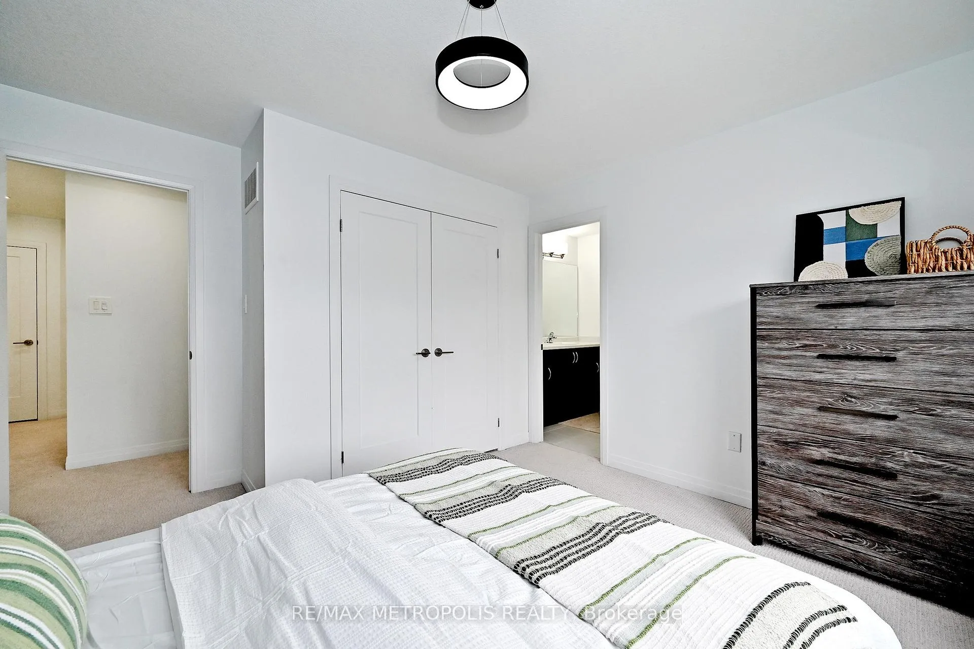Photo 33 of 14 Jenner Drive, Brant, South Dumfries — HOMEH