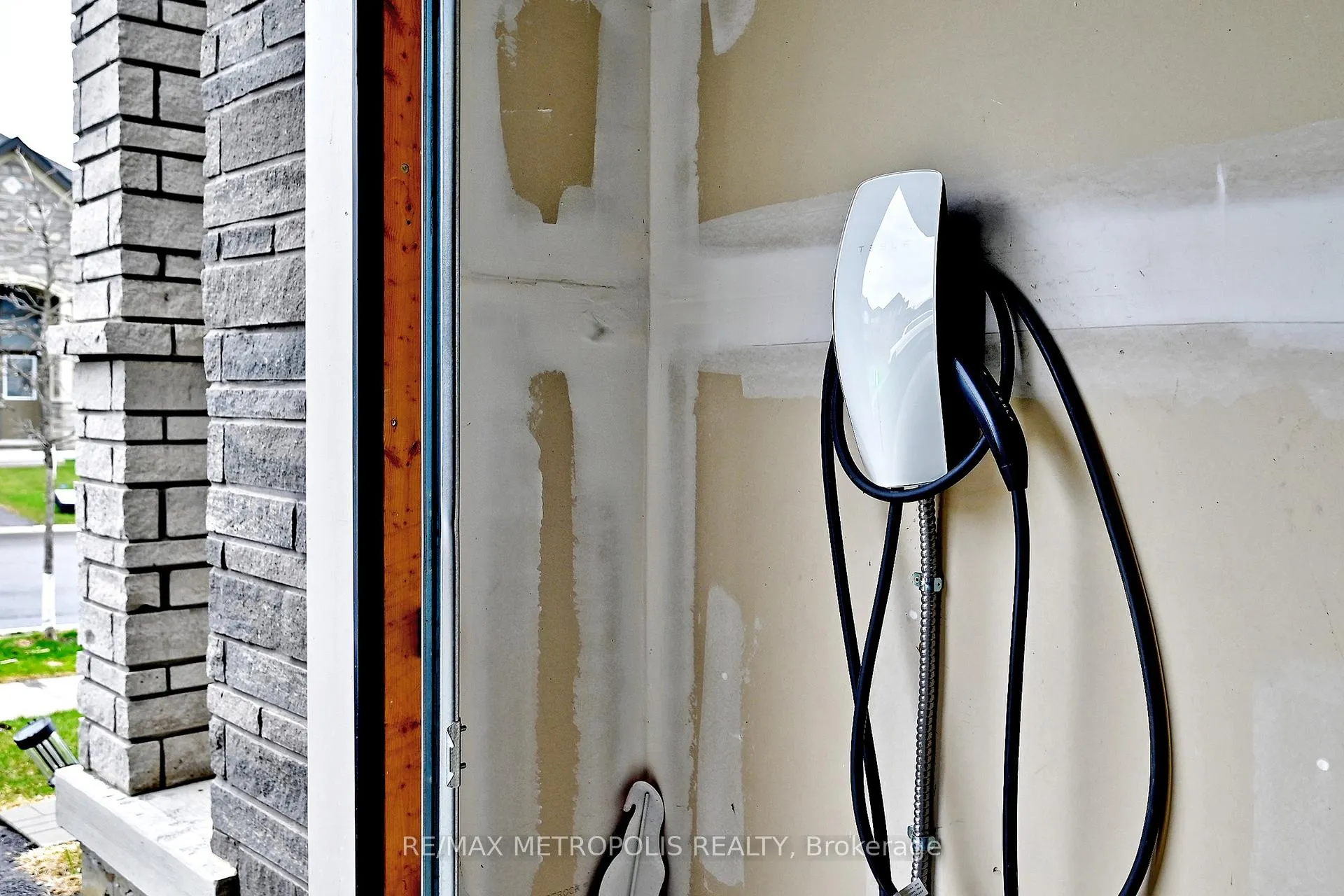 Photo 41 of 14 Jenner Drive, Brant, South Dumfries — HOMEH