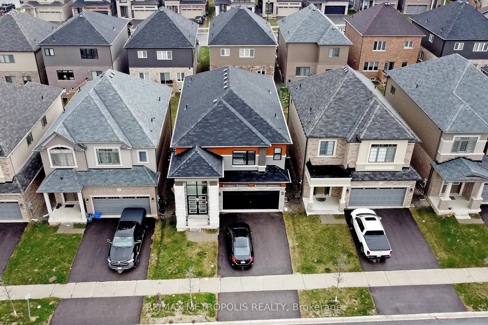 Photo 42 of 14 Jenner Drive, Brant, South Dumfries — HOMEH
