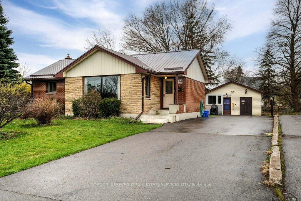 Photo 1 of 40 Gilbert Street, Belleville, Belleville Ward — HOMEH