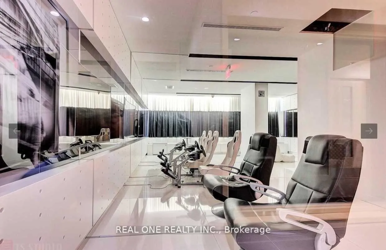 Photo 5 of Unit 4212, 45 Charles Street E, Toronto, Church-Yonge Corridor — HOMEH