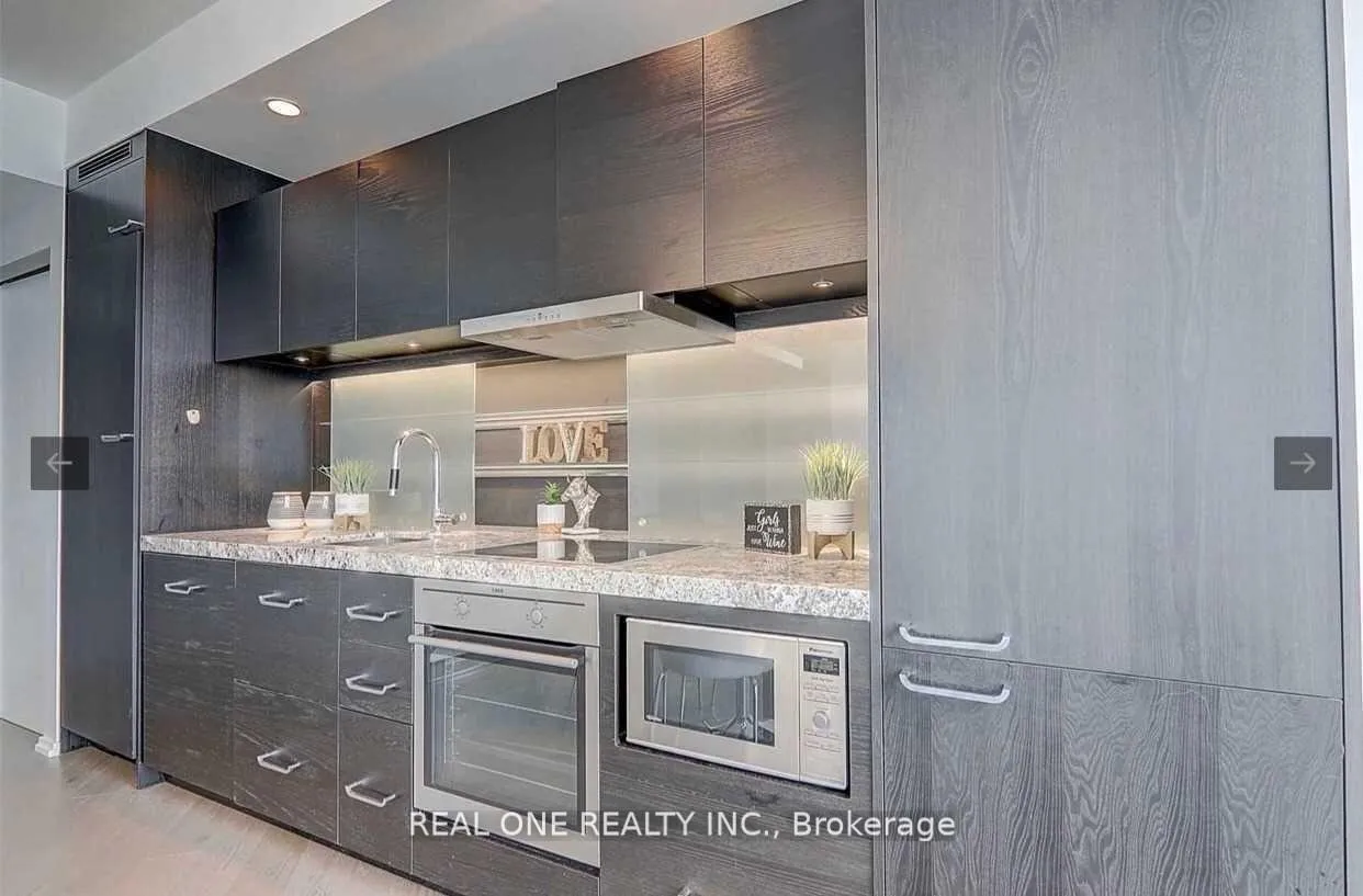 Photo 7 of Unit 4212, 45 Charles Street E, Toronto, Church-Yonge Corridor — HOMEH