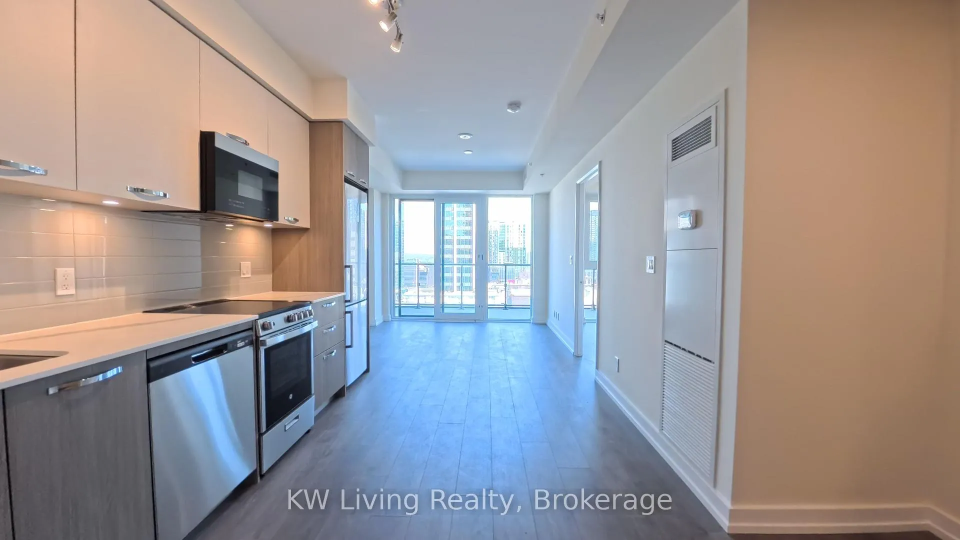 Photo 9 of Unit 904, 75 James Street S, Hamilton, Corktown — HOMEH