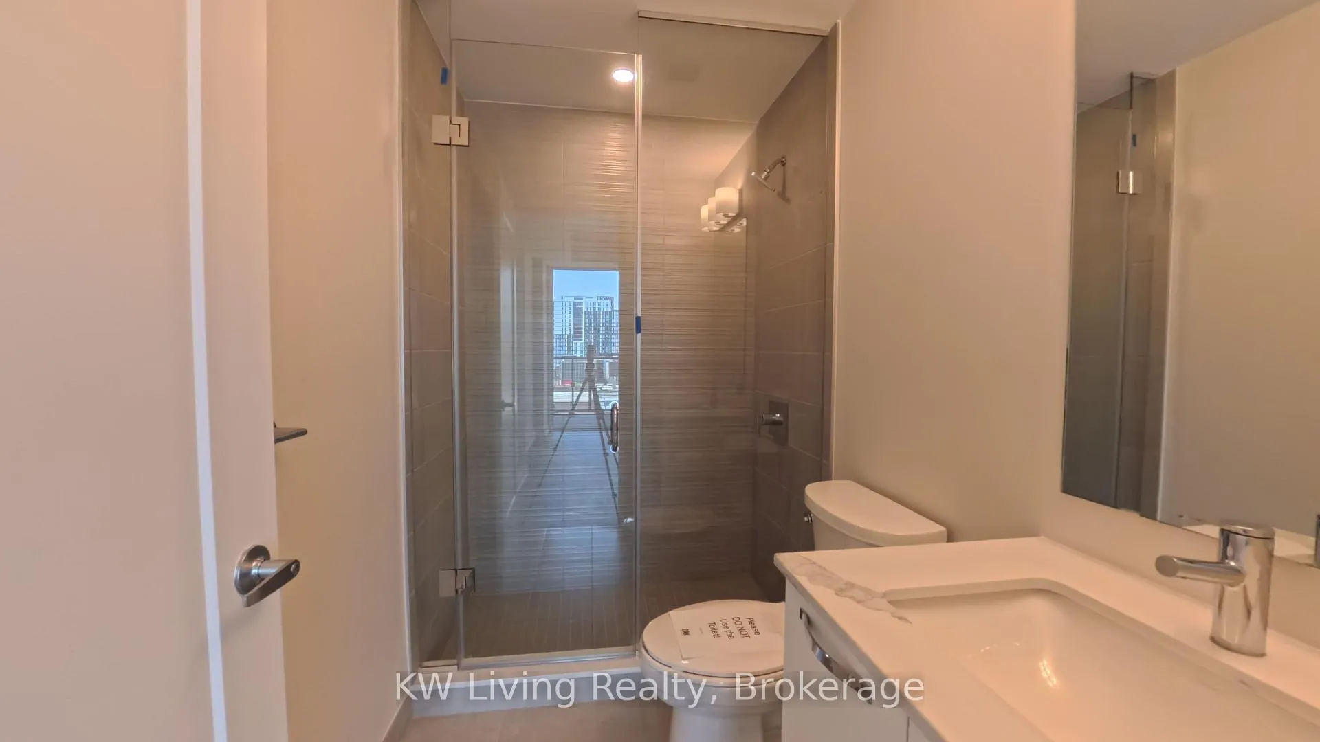 Photo 19 of Unit 904, 75 James Street S, Hamilton, Corktown — HOMEH