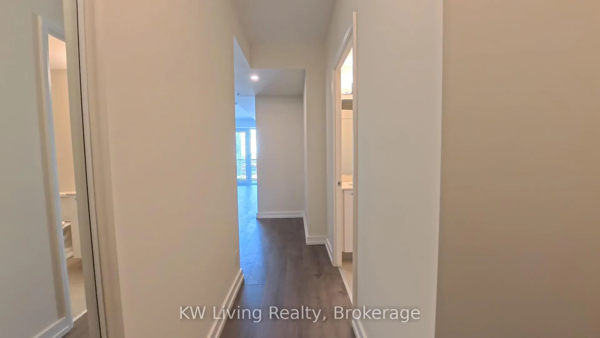 Photo 23 of Unit 904, 75 James Street S, Hamilton, Corktown — HOMEH