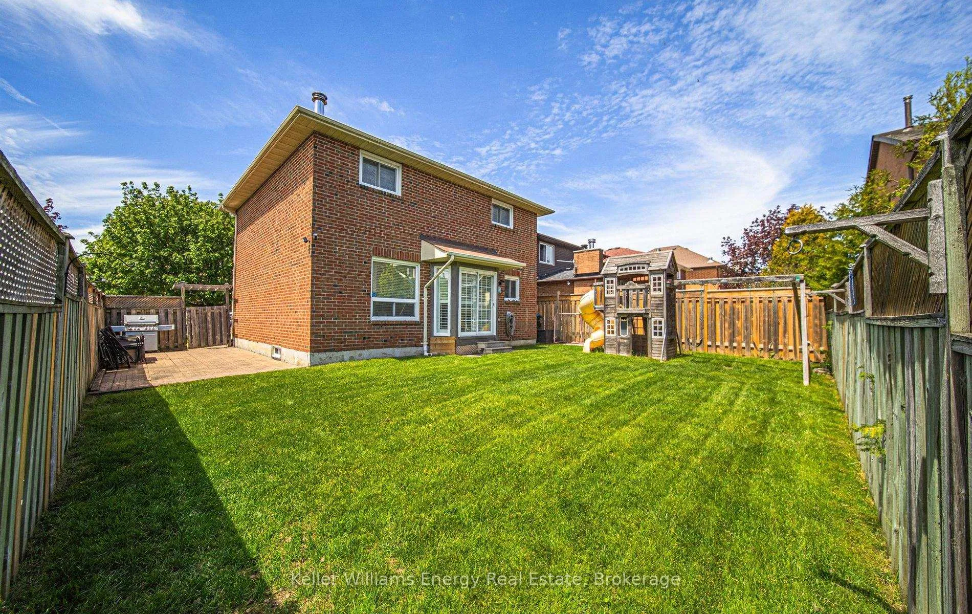Photo 6 of 632 Chiron Crescent, Pickering, Amberlea — HOMEH