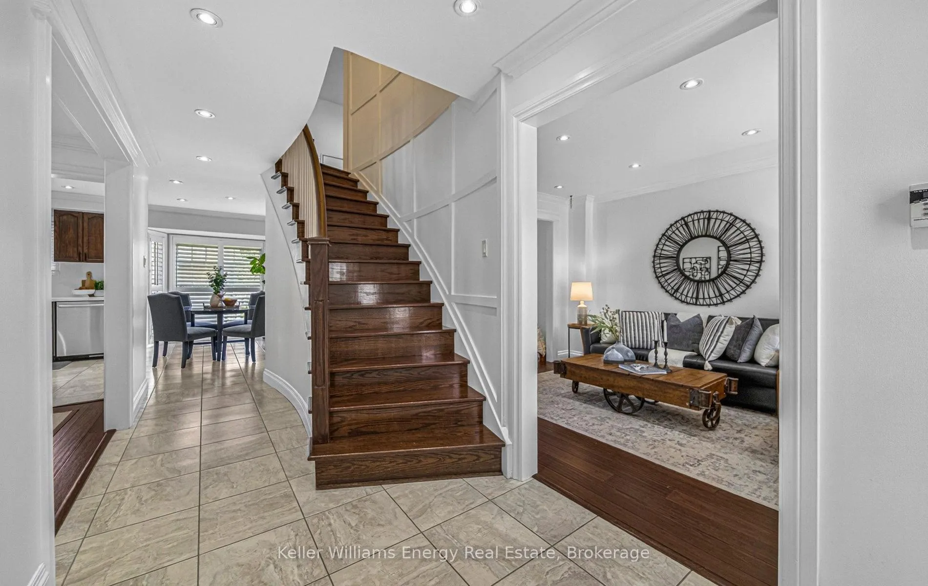 Photo 9 of 632 Chiron Crescent, Pickering, Amberlea — HOMEH