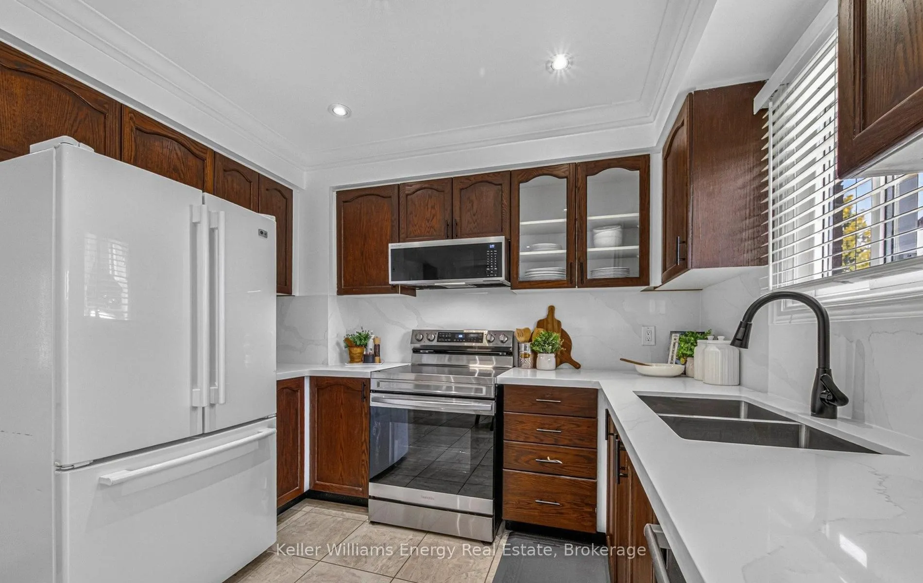 Photo 18 of 632 Chiron Crescent, Pickering, Amberlea — HOMEH