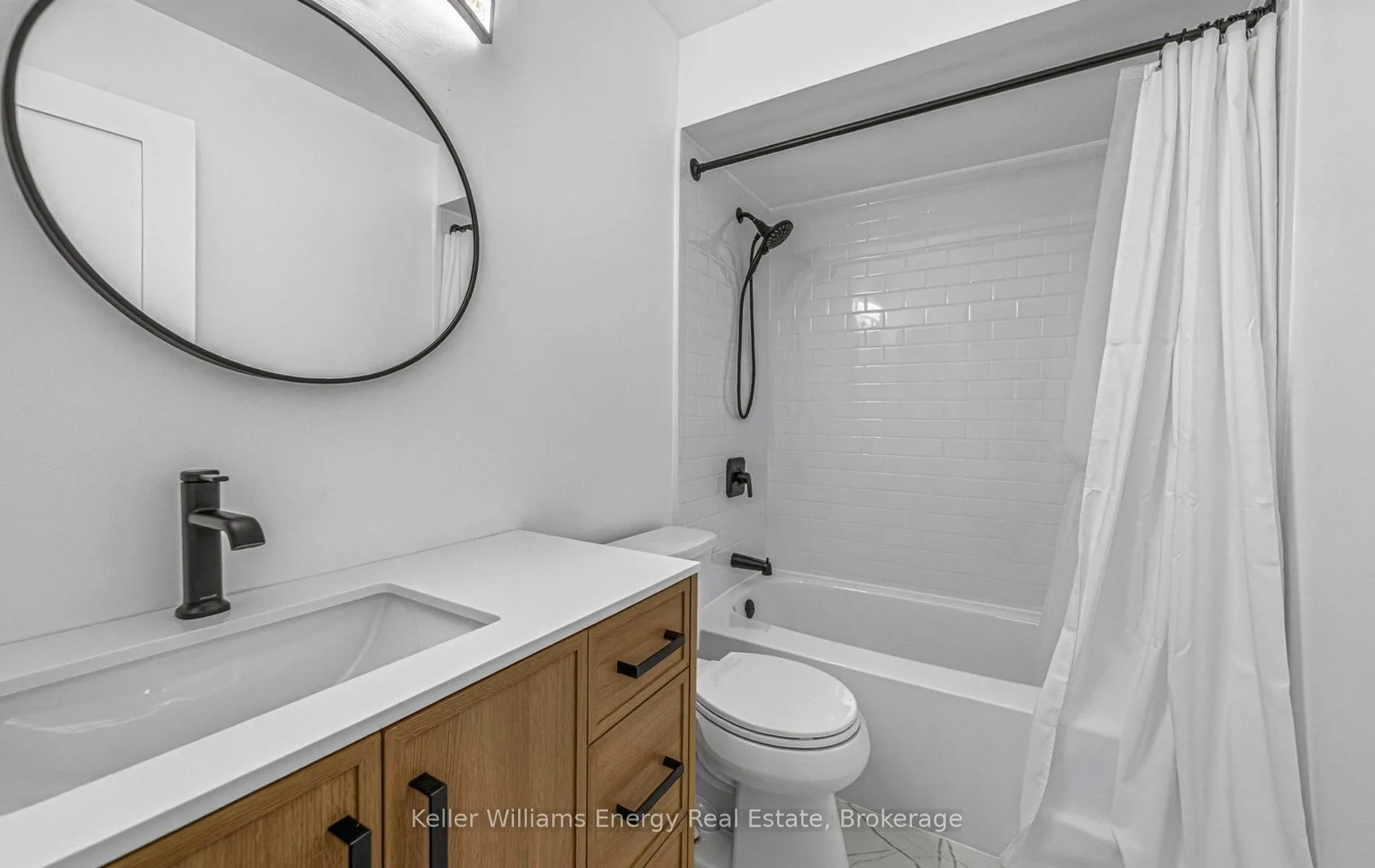 Photo 28 of 632 Chiron Crescent, Pickering, Amberlea — HOMEH