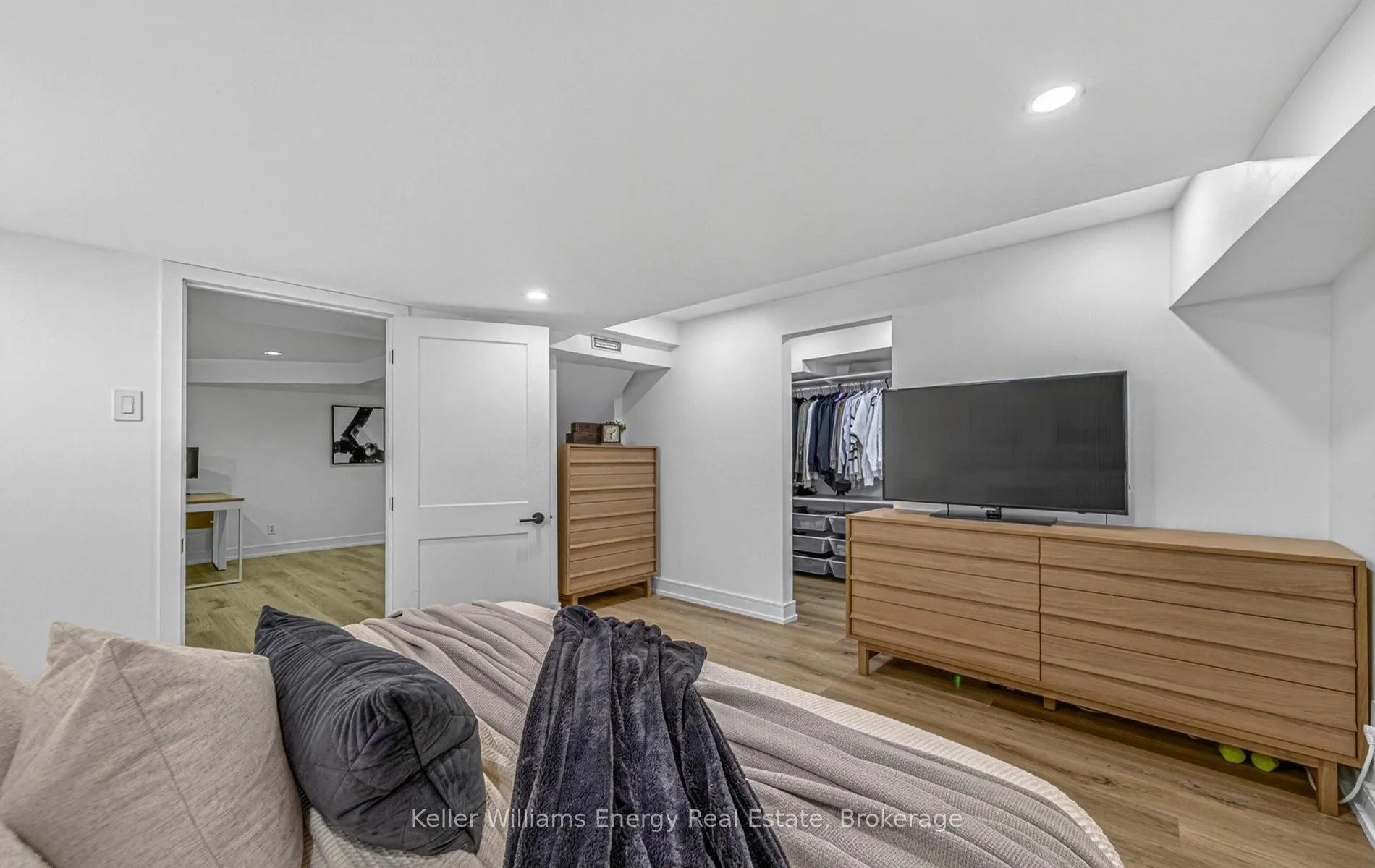 Photo 32 of 632 Chiron Crescent, Pickering, Amberlea — HOMEH