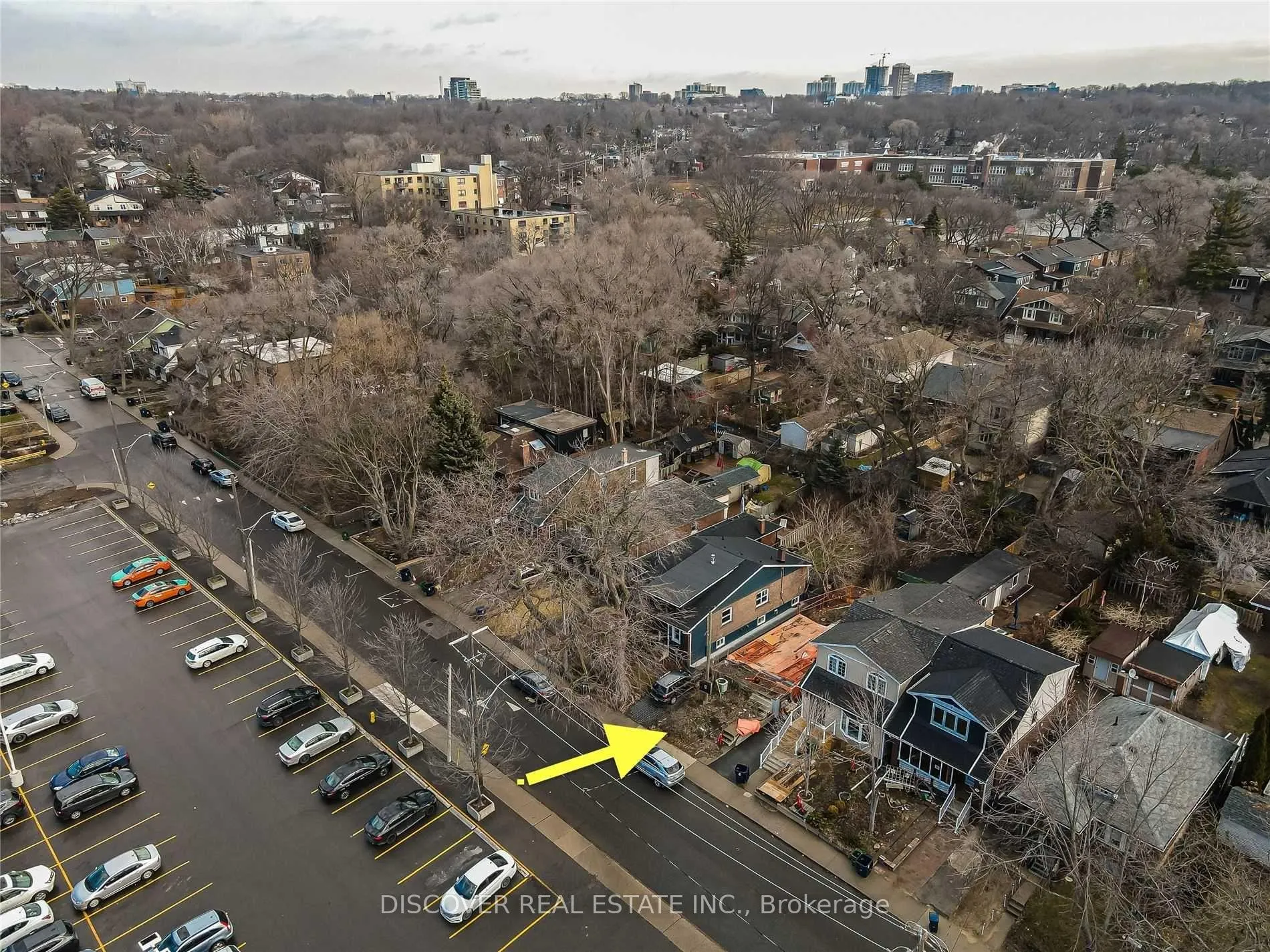 Photo 3 of 95 Gainsborough Road, Toronto, Woodbine Corridor — HOMEH