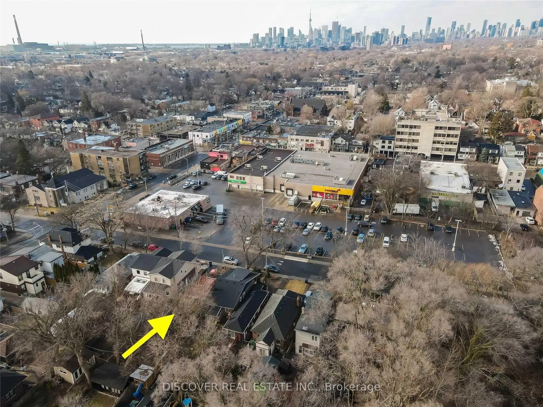 Photo 4 of 95 Gainsborough Road, Toronto, Woodbine Corridor — HOMEH