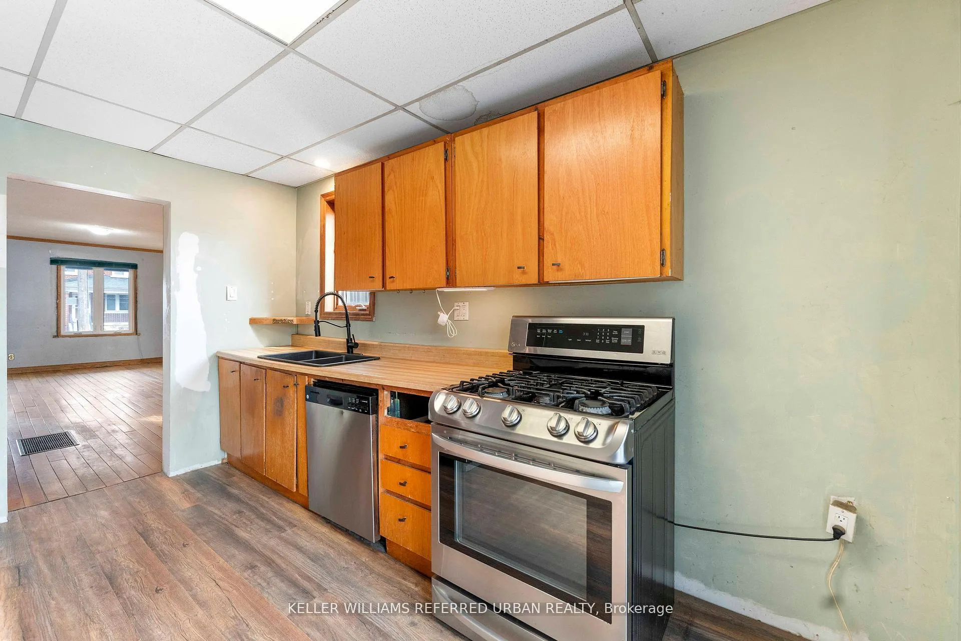Photo 8 of 8 Woodlee Road, Toronto, East End-Danforth — HOMEH