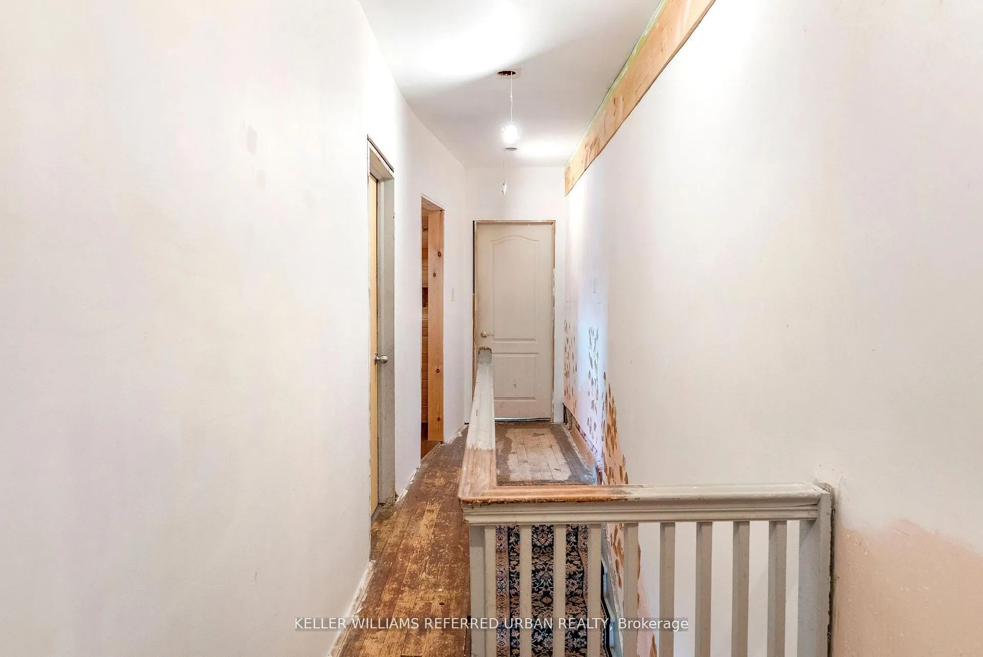 Photo 12 of 8 Woodlee Road, Toronto, East End-Danforth — HOMEH