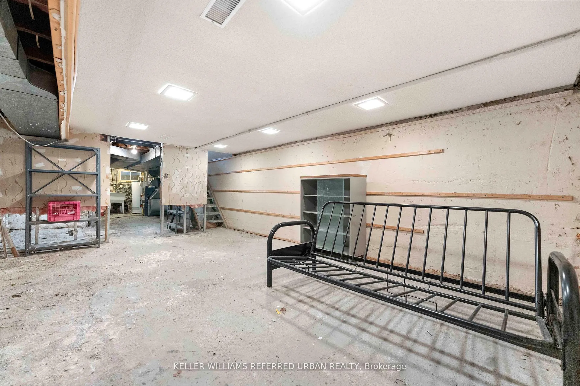 Photo 26 of 8 Woodlee Road, Toronto, East End-Danforth — HOMEH