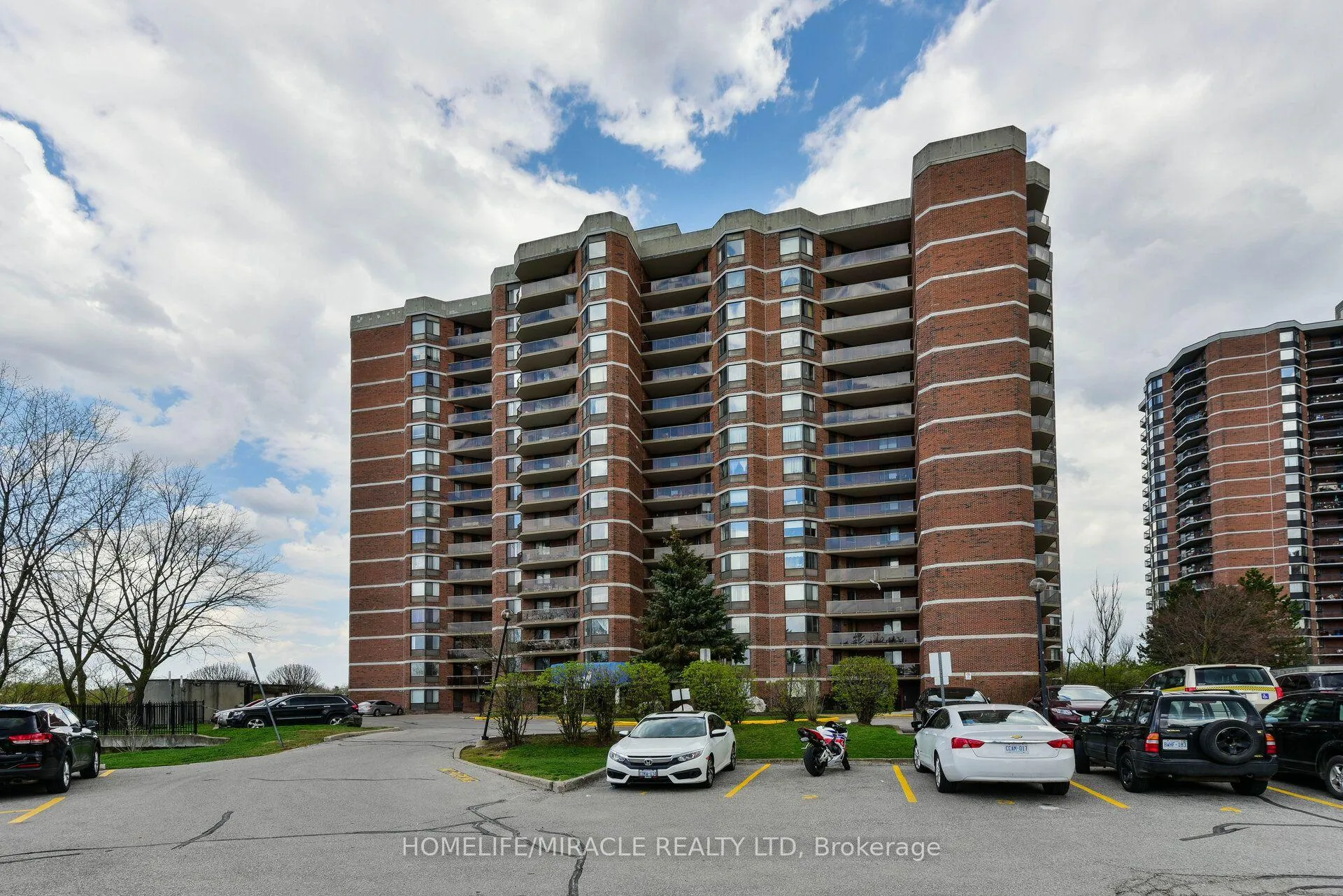 Front of Unit 102, 238 Albion Road