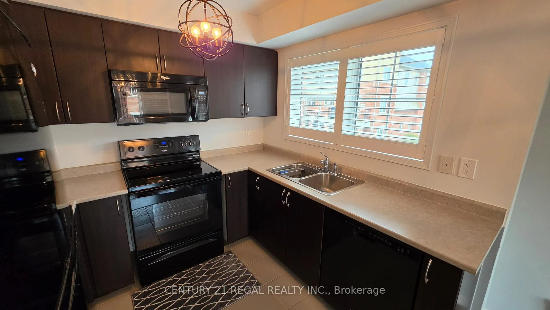 Photo 9 of Unit 19, 39 Hays Boulevard, Oakville, River Oaks — HOMEH