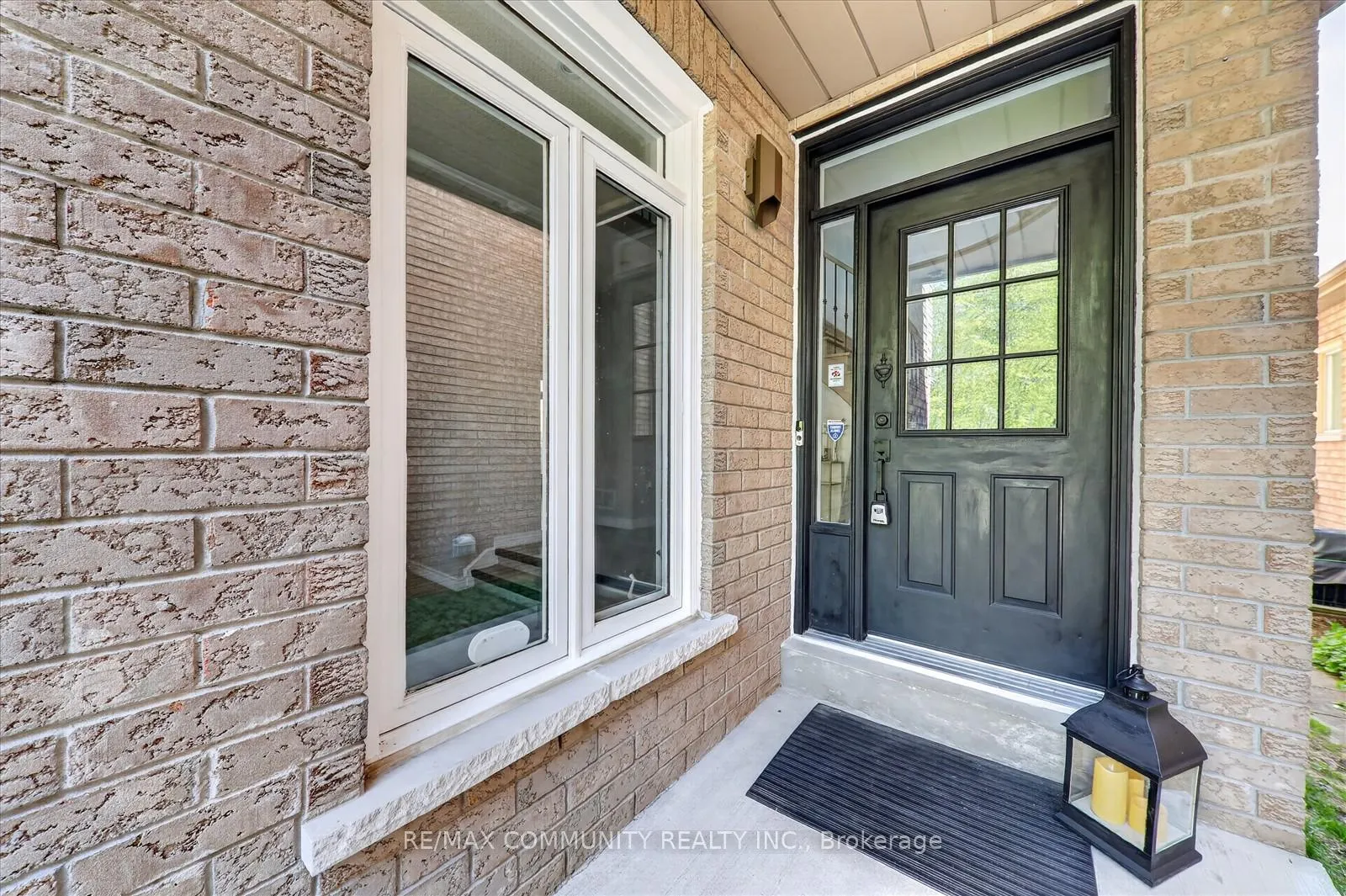 Photo 5 of 154 Thicket Crescent, Pickering, Highbush — HOMEH