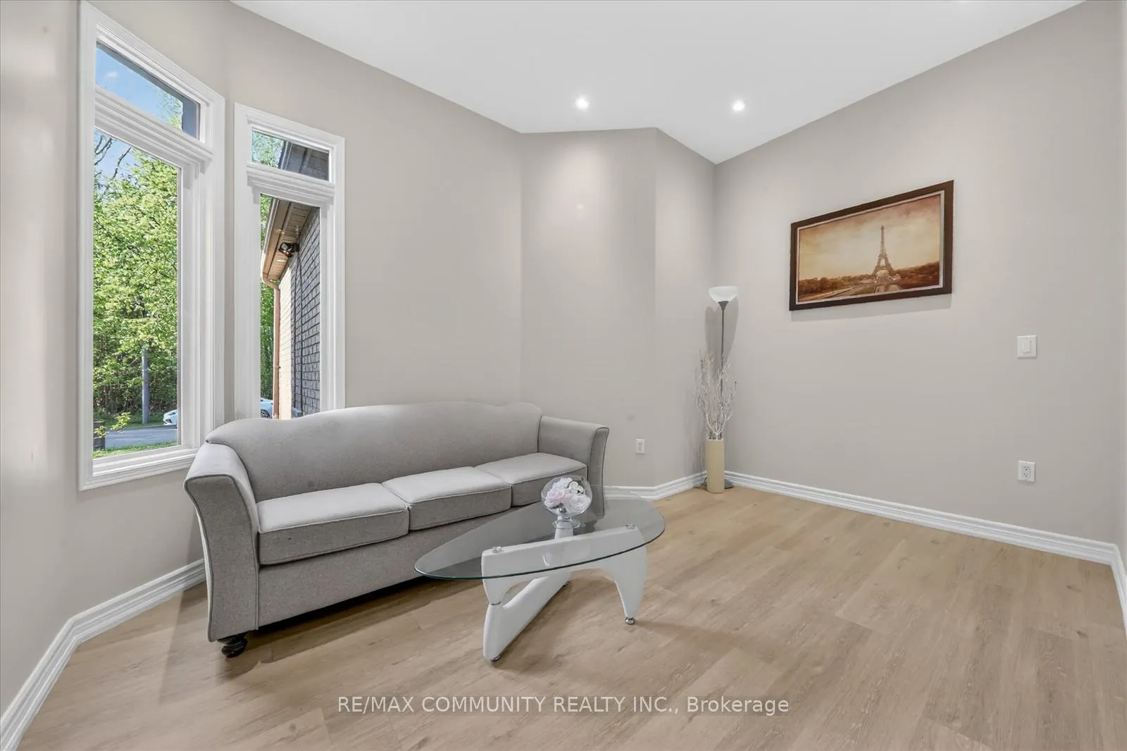 Photo 9 of 154 Thicket Crescent, Pickering, Highbush — HOMEH