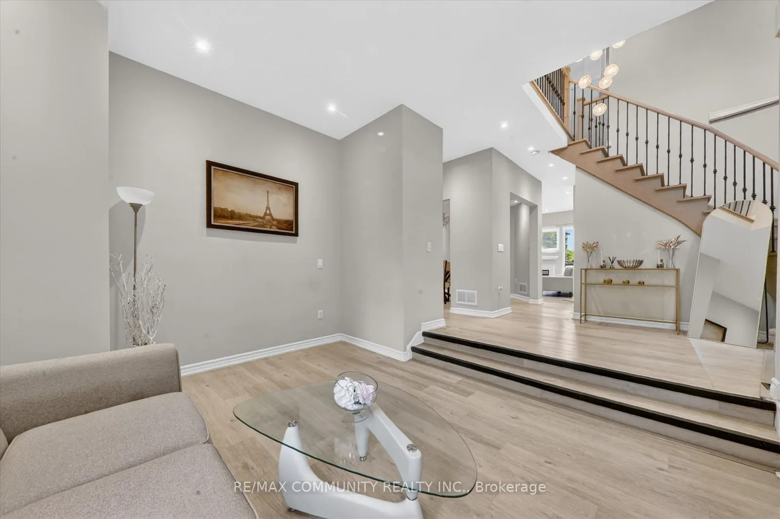 Photo 10 of 154 Thicket Crescent, Pickering, Highbush — HOMEH