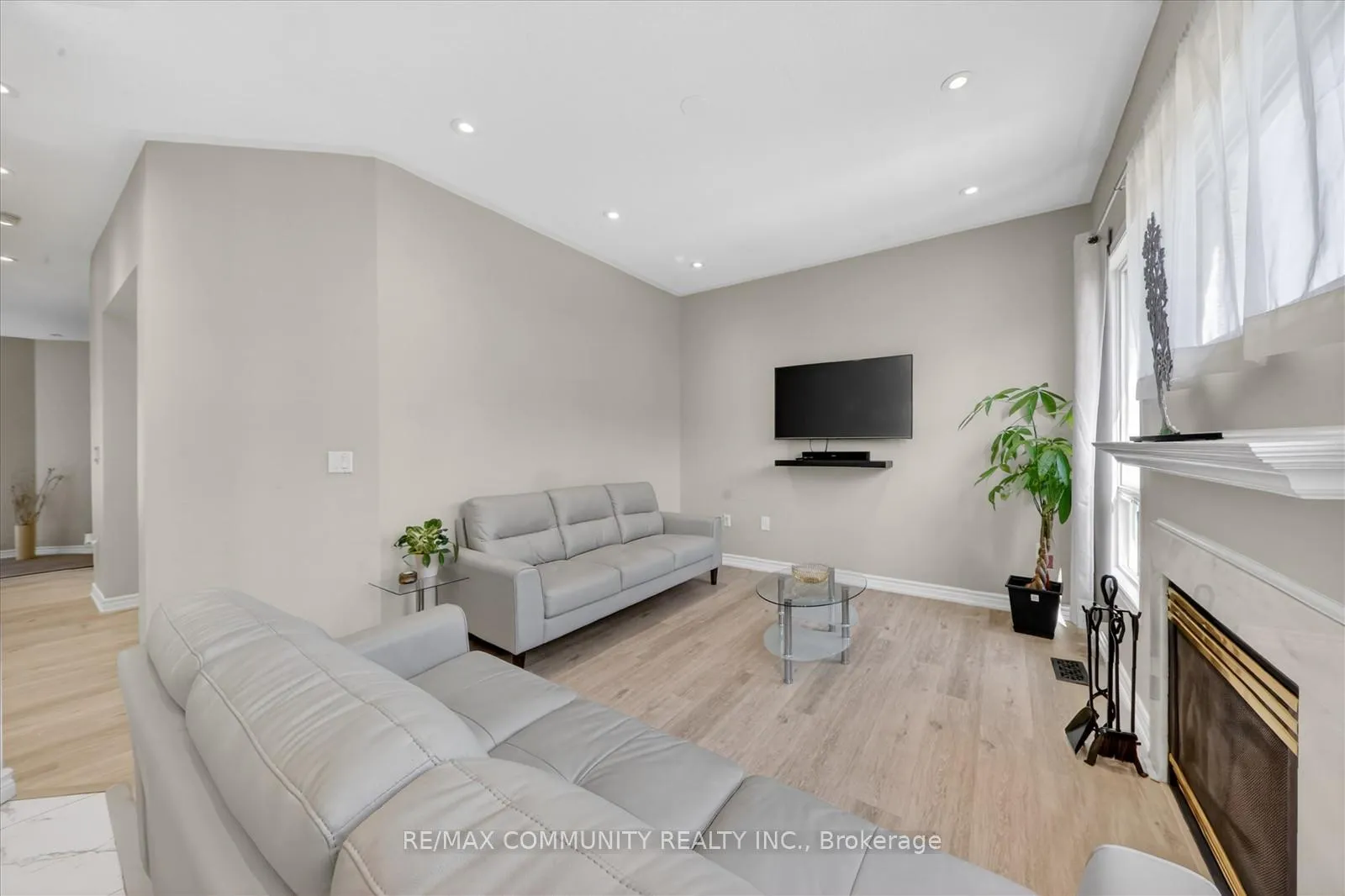 Photo 15 of 154 Thicket Crescent, Pickering, Highbush — HOMEH
