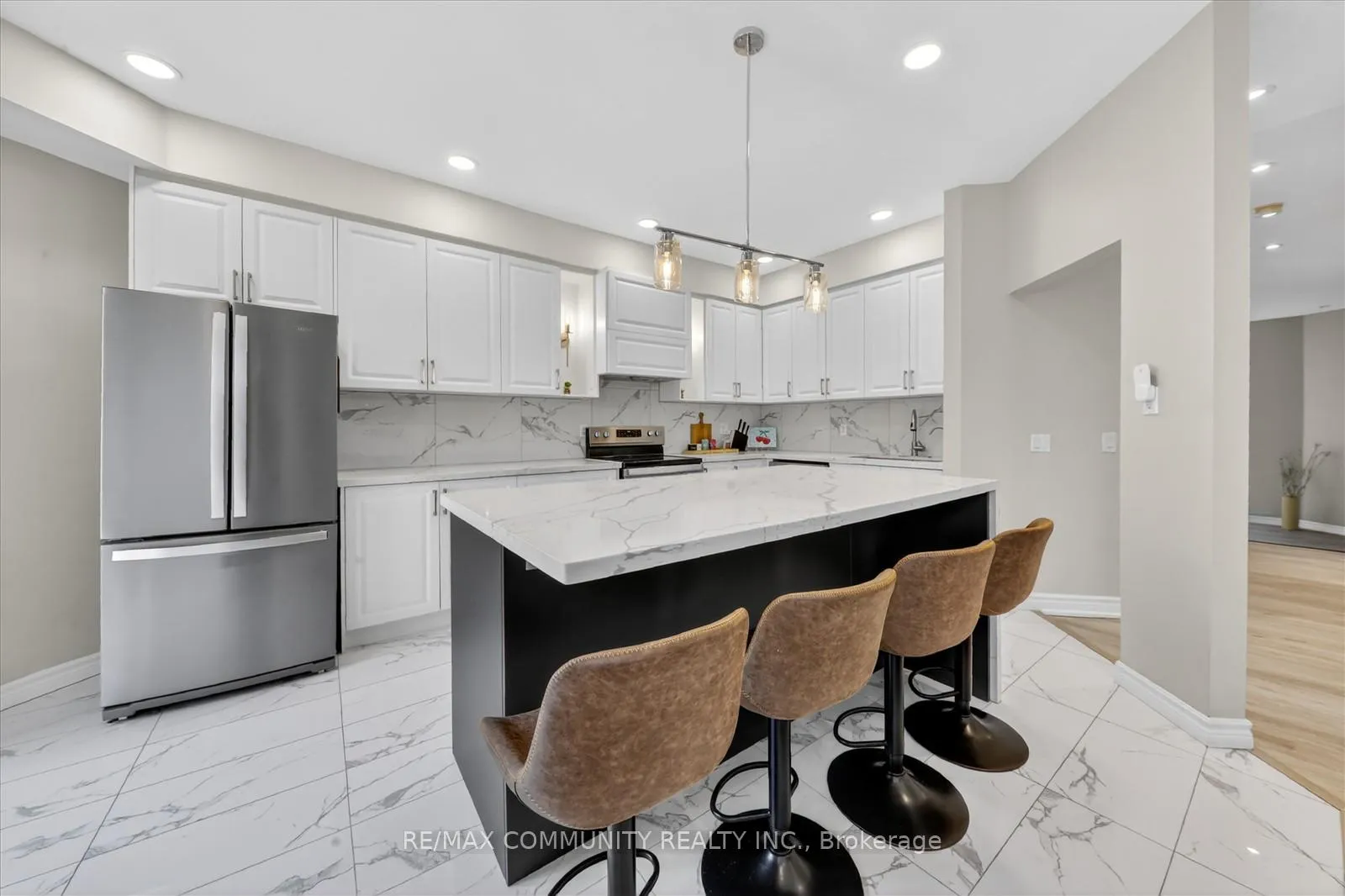 Photo 16 of 154 Thicket Crescent, Pickering, Highbush — HOMEH