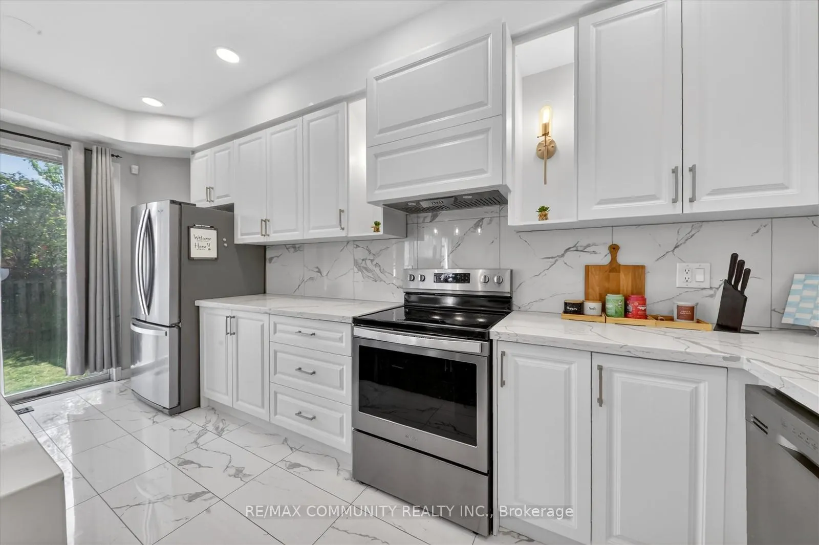 Photo 18 of 154 Thicket Crescent, Pickering, Highbush — HOMEH