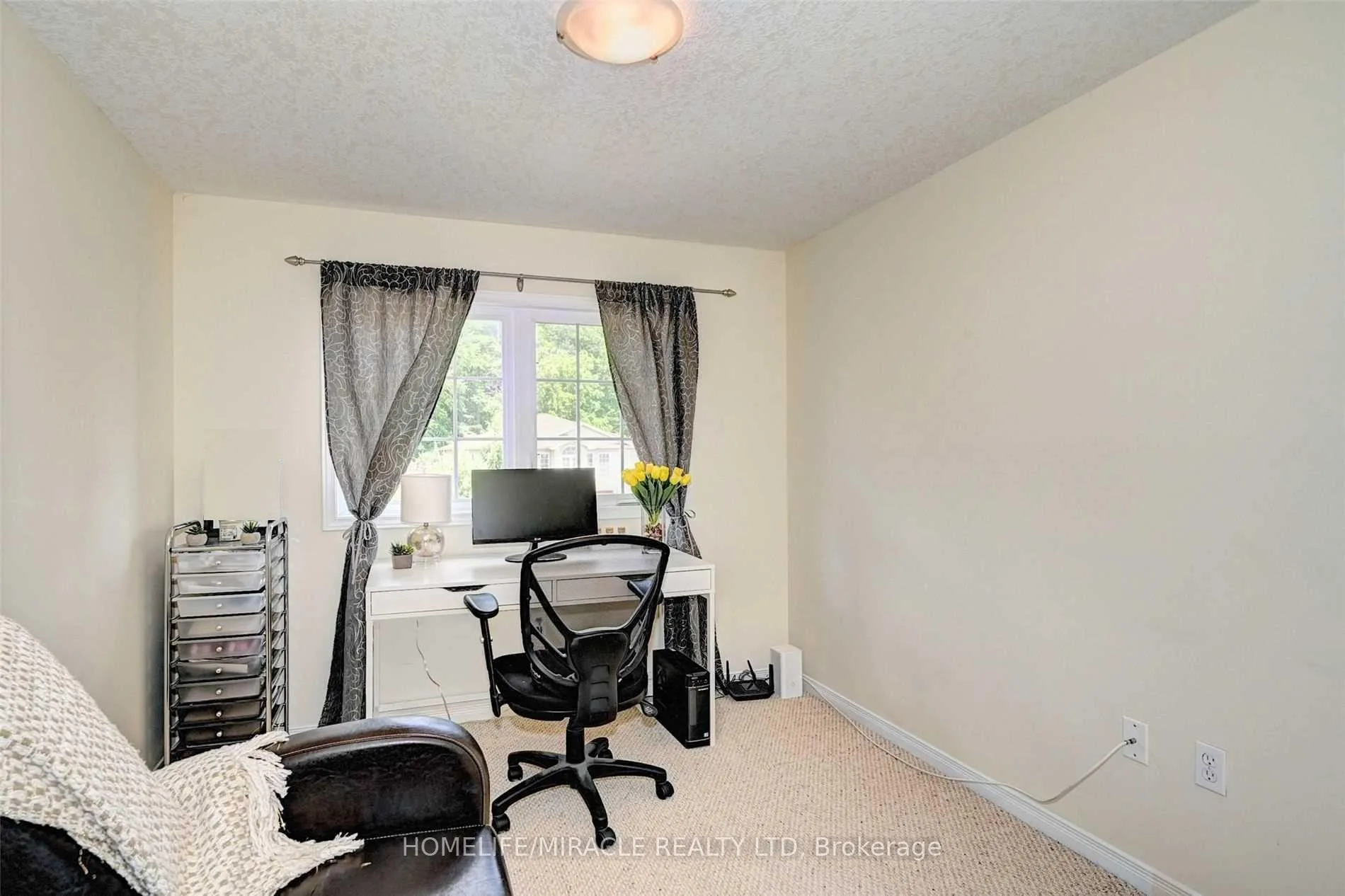 Photo 10 of 130 Upper Mercer Street, Kitchener, Grand River South — HOMEH