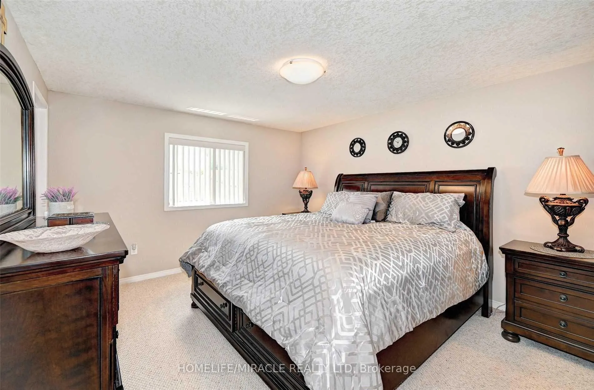 Photo 11 of 130 Upper Mercer Street, Kitchener, Grand River South — HOMEH