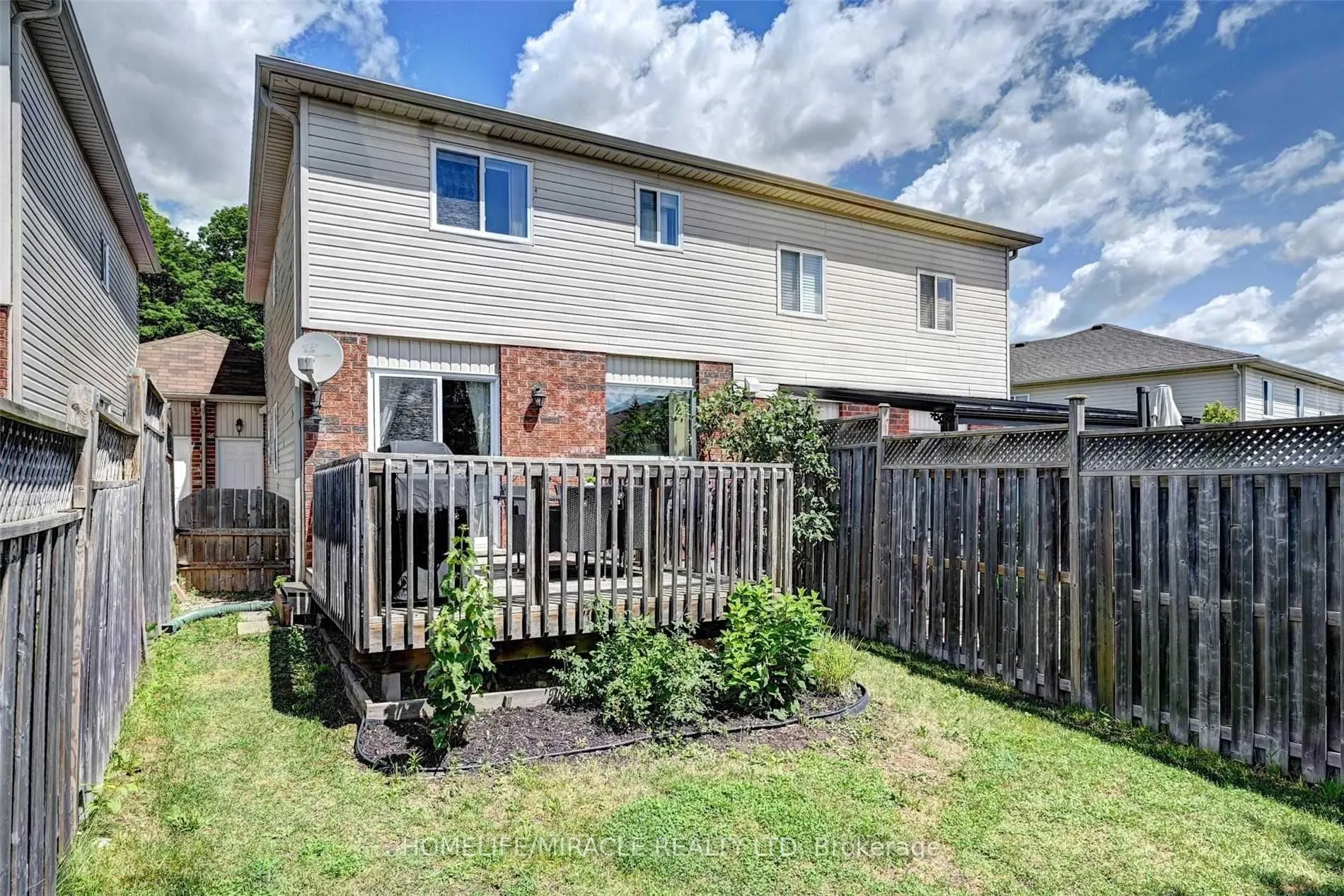 Photo 17 of 130 Upper Mercer Street, Kitchener, Grand River South — HOMEH