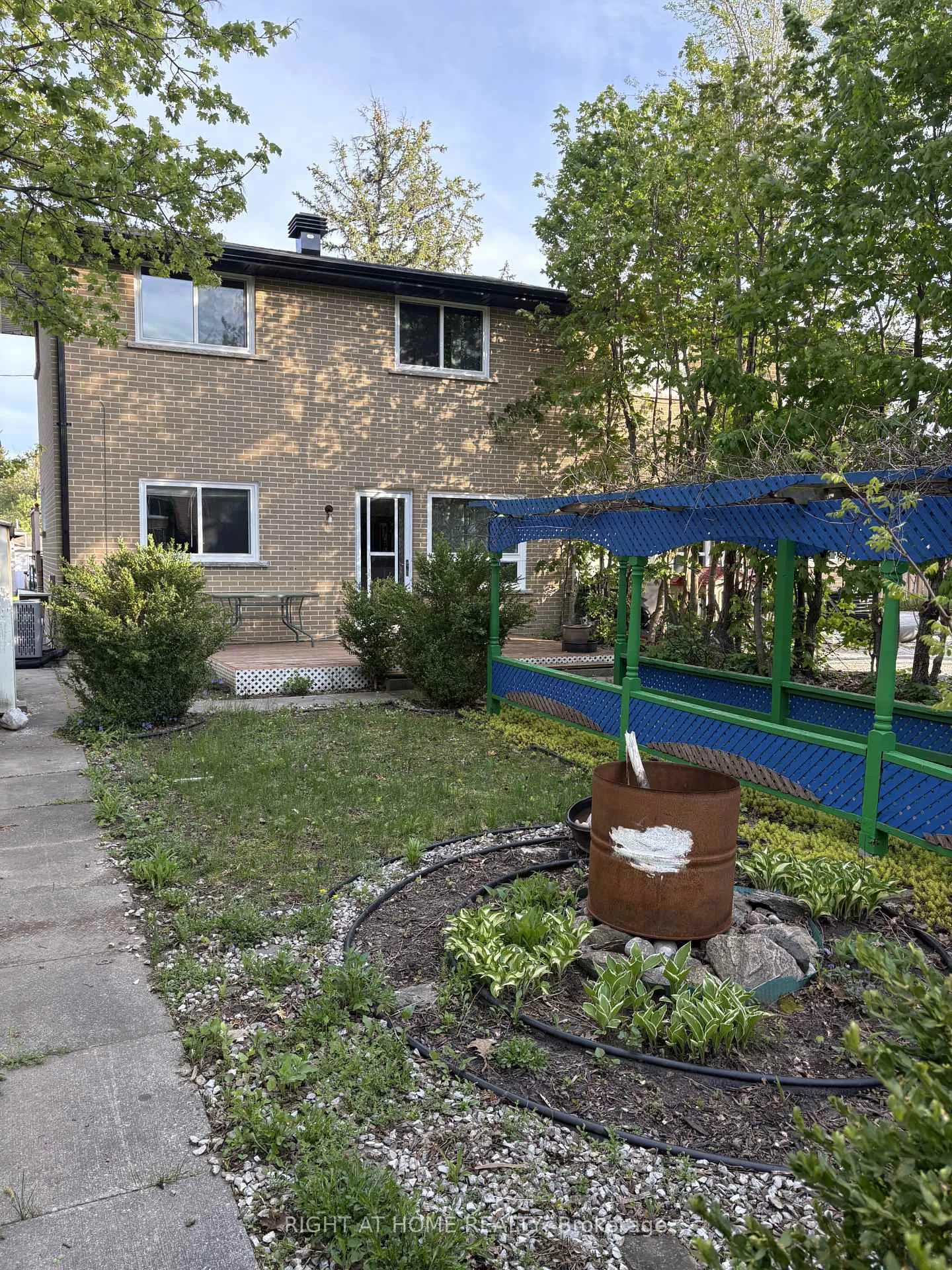 Photo 11 of 22 Charlbrook Avenue, Barrie, Cundles East — HOMEH