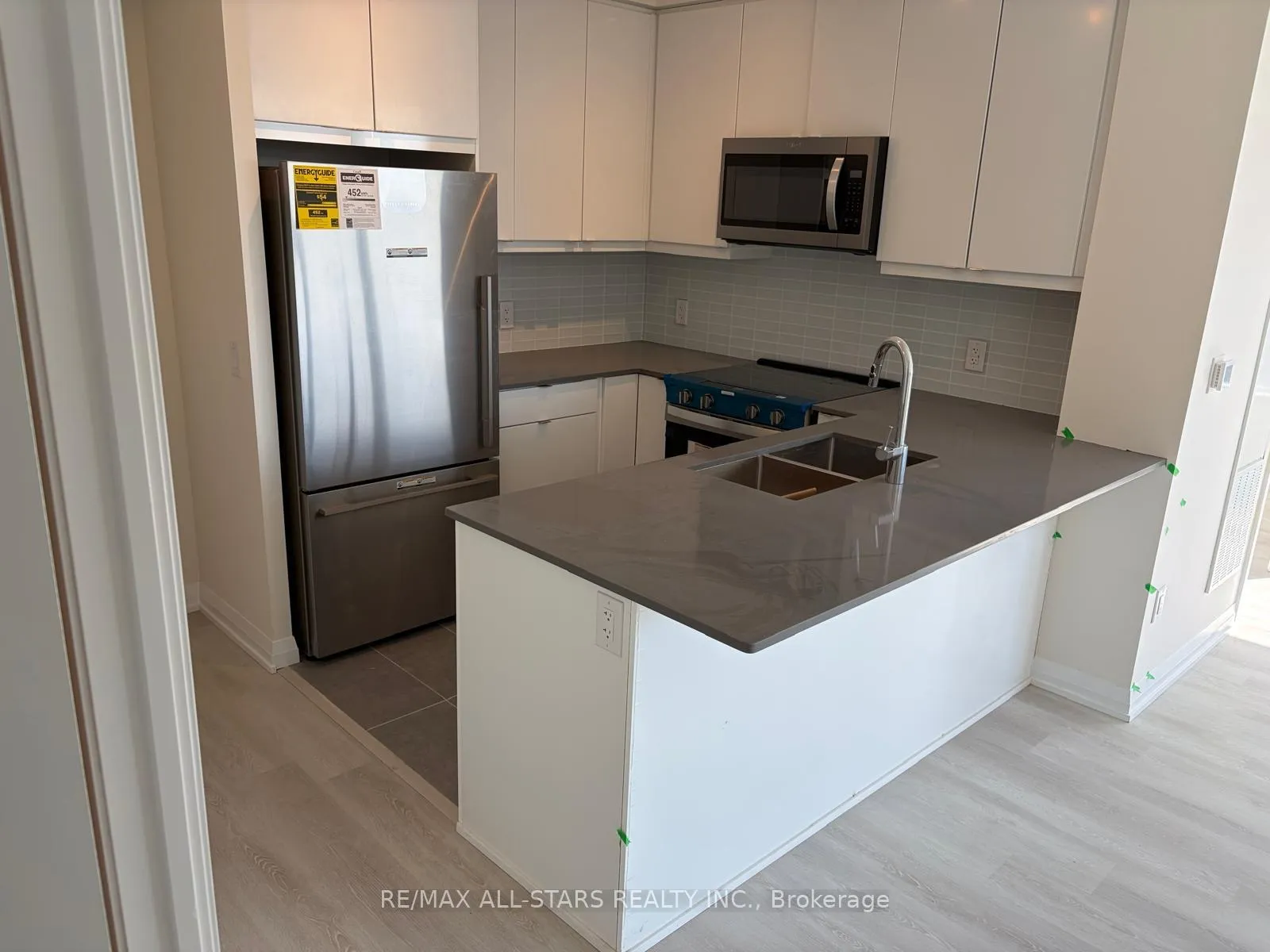 Photo 3 of Unit 1124, 3270 Sheppard Avenue E, Scarborough, Tam O'Shanter-Sullivan — HOMEH