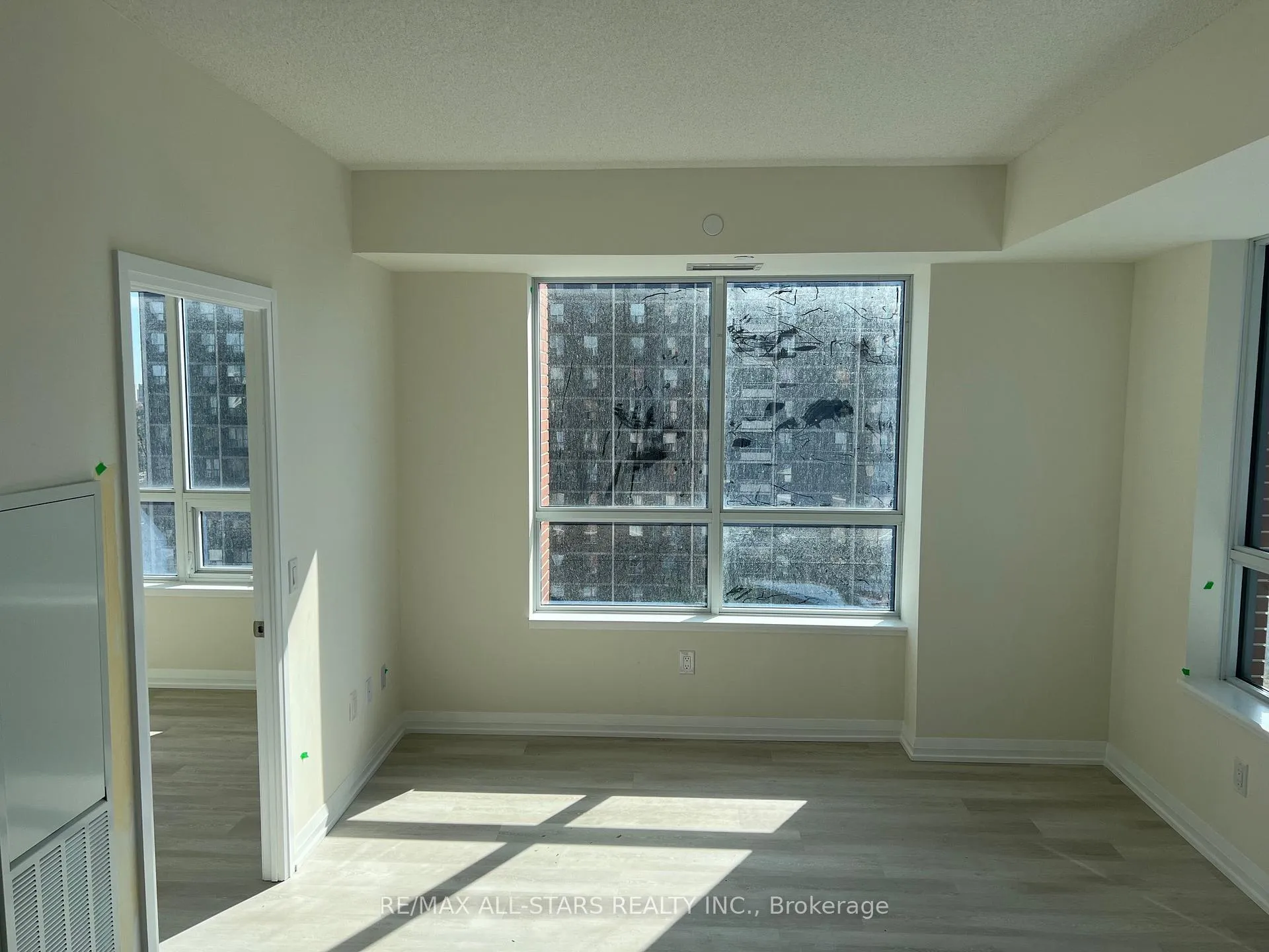Photo 6 of Unit 1124, 3270 Sheppard Avenue E, Scarborough, Tam O'Shanter-Sullivan — HOMEH