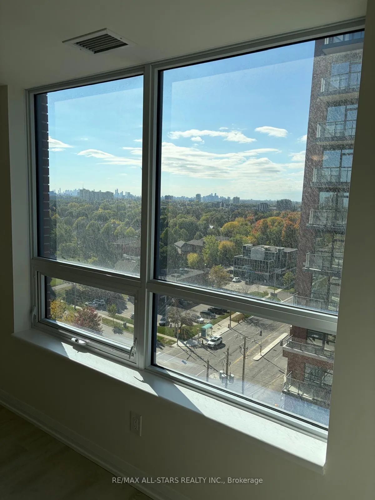 Photo 9 of Unit 1124, 3270 Sheppard Avenue E, Scarborough, Tam O'Shanter-Sullivan — HOMEH