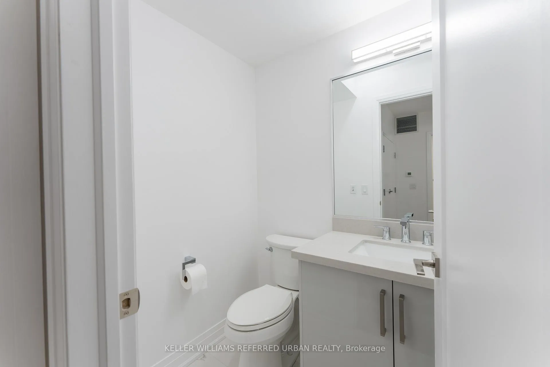 Photo 13 of Unit 202, 475 Queen Street W, Toronto, Waterfront Communities — HOMEH