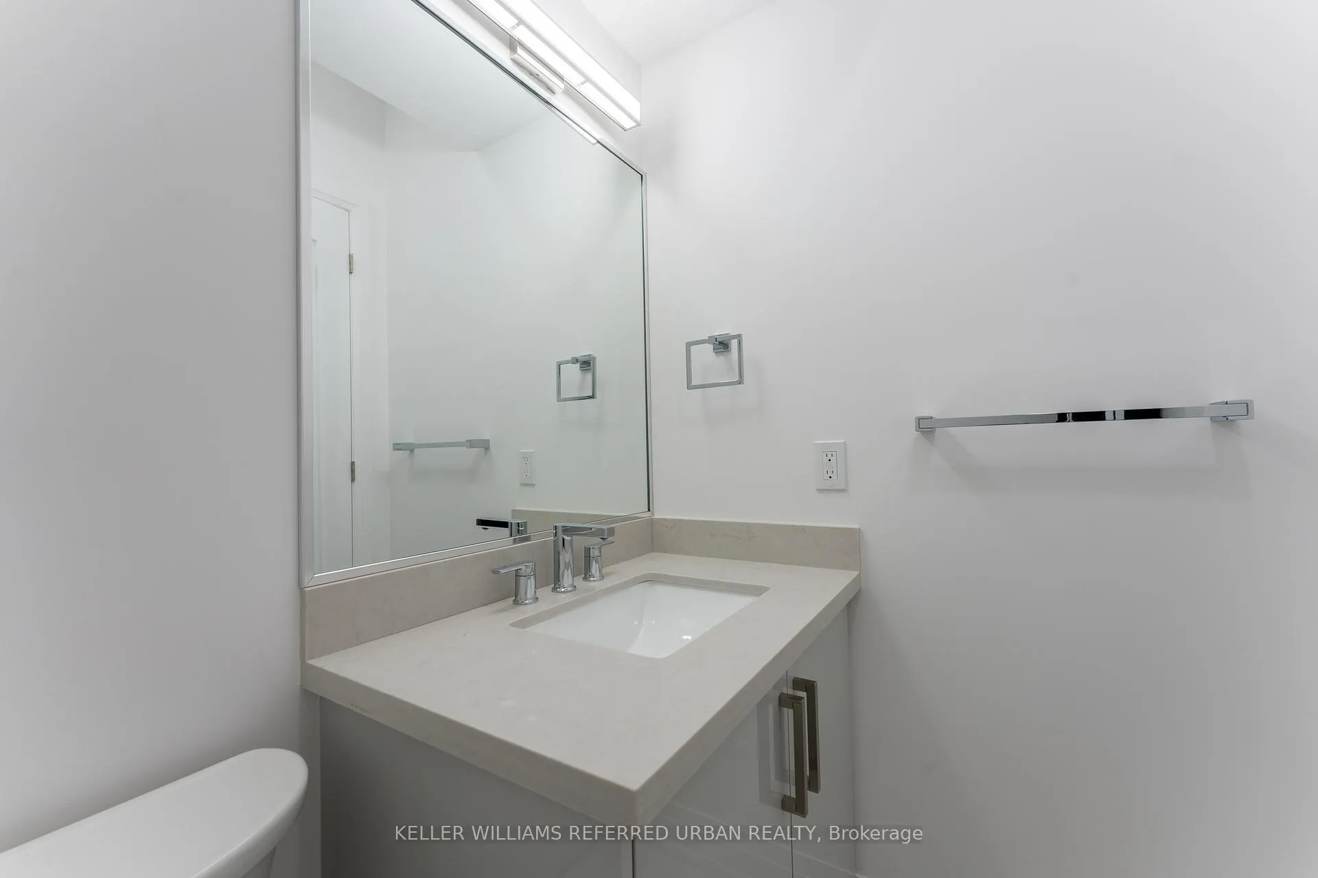 Photo 14 of Unit 202, 475 Queen Street W, Toronto, Waterfront Communities — HOMEH