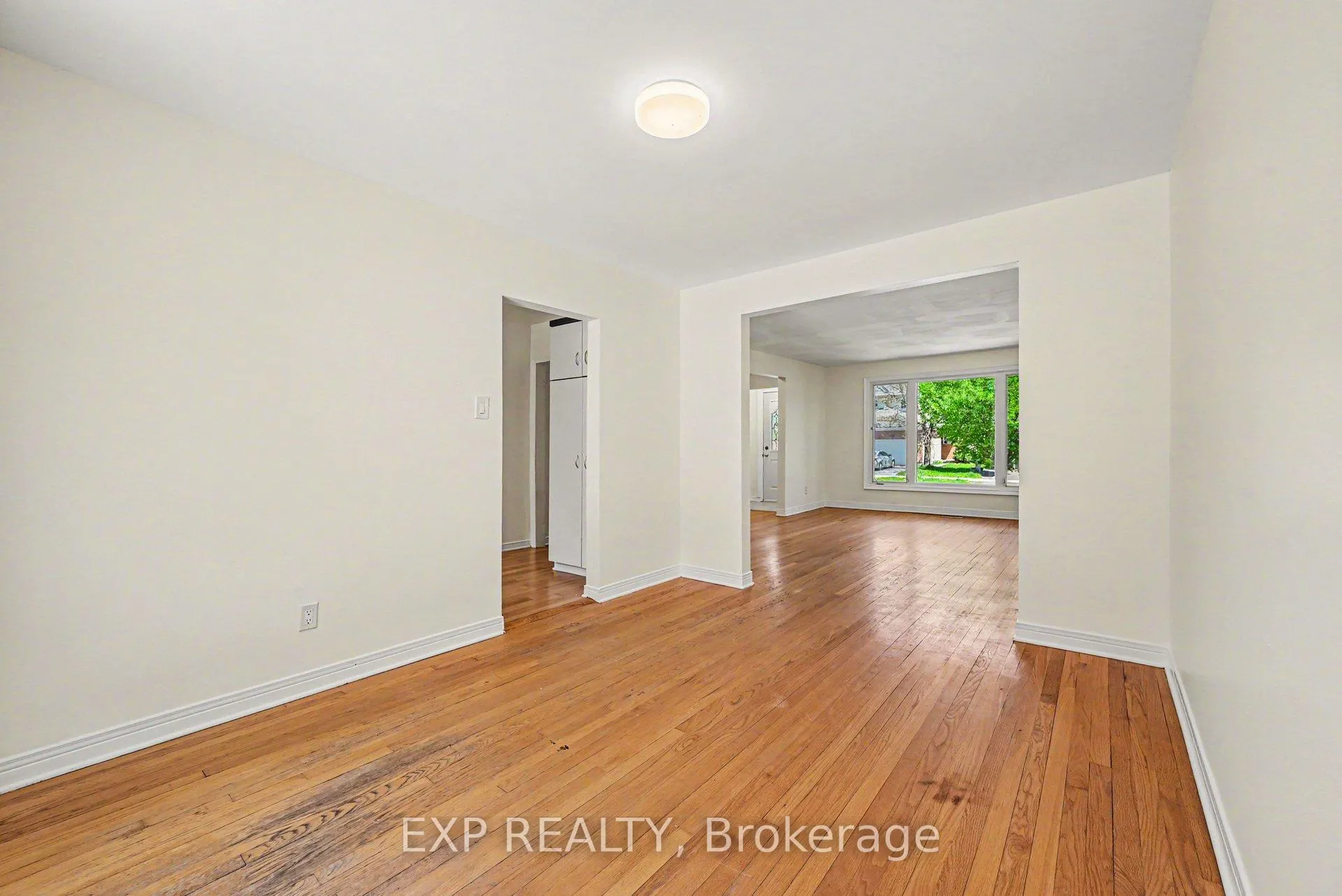 Photo 8 of 1214 Clyde Avenue, Ottawa, Copeland Park — HOMEH