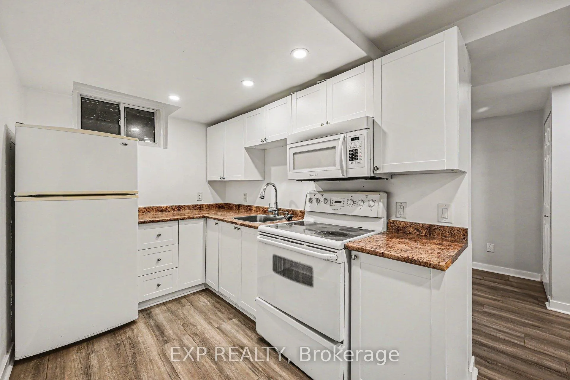 Photo 27 of 1214 Clyde Avenue, Ottawa, Copeland Park — HOMEH