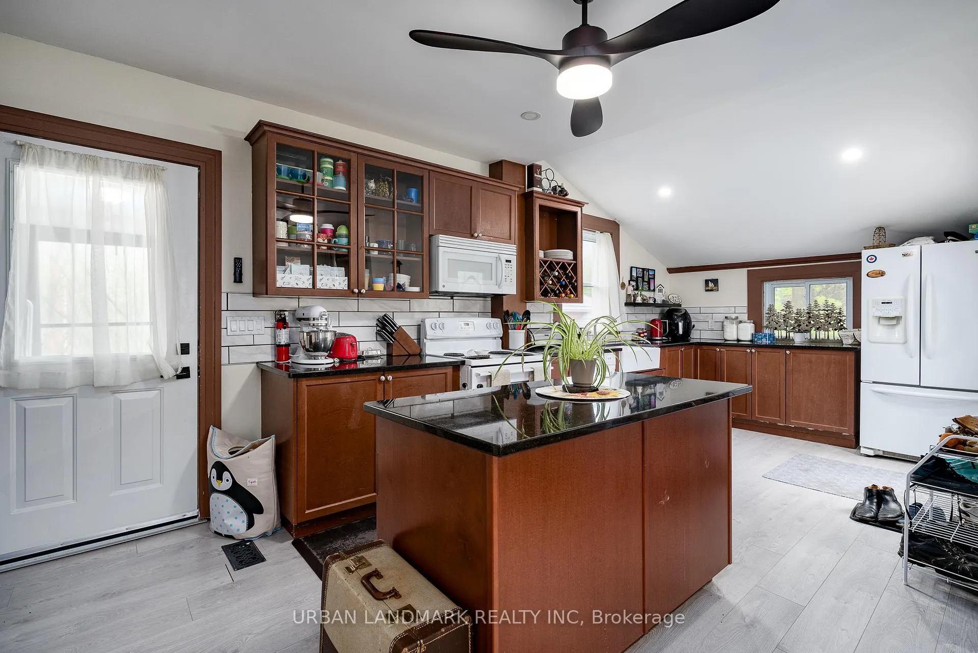 Photo 12 of 106 St Lawrence Street E, Centre Hastings — HOMEH
