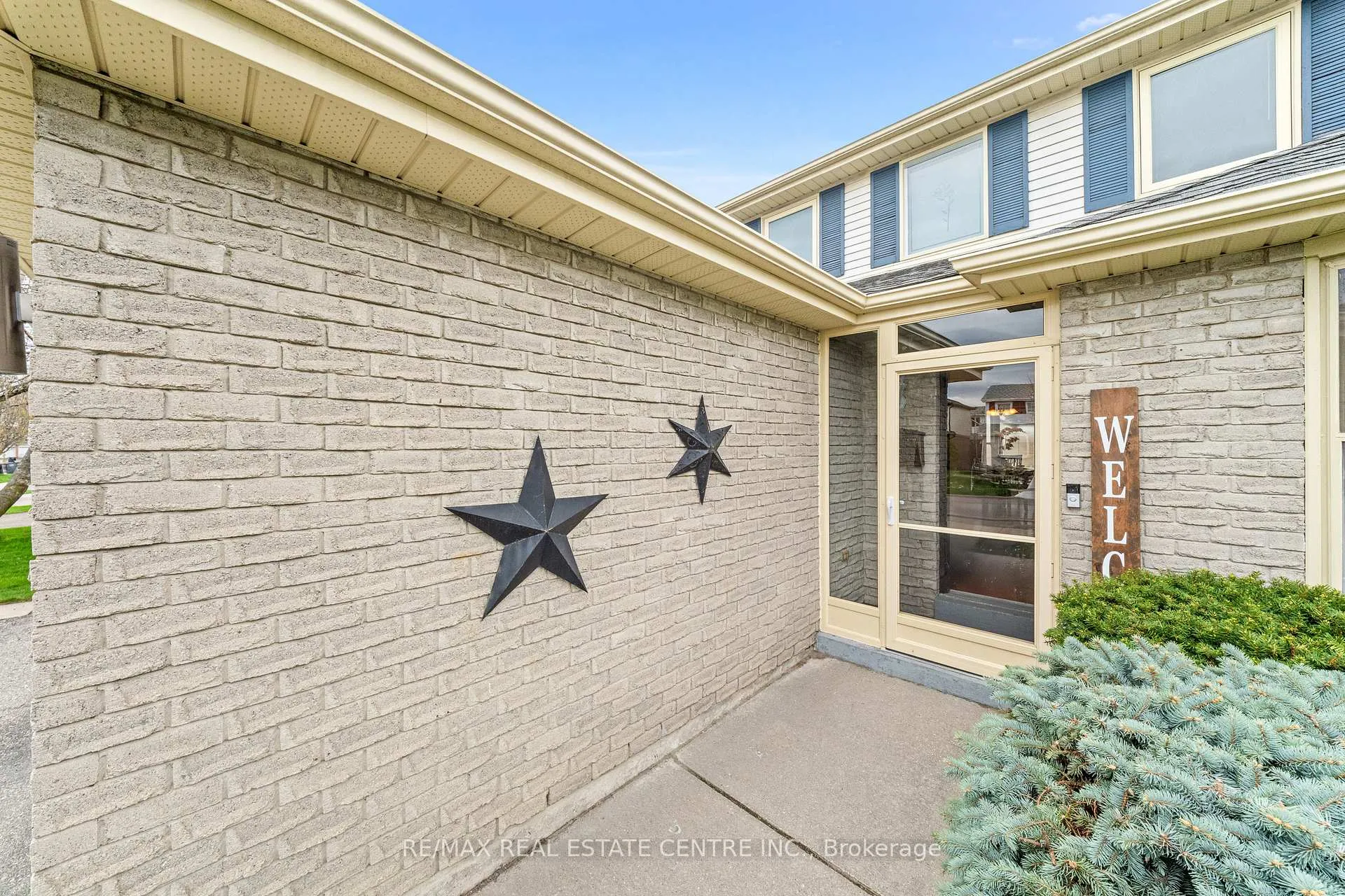 Photo 4 of 98 Mikado Crescent, Brampton, Central Park — HOMEH