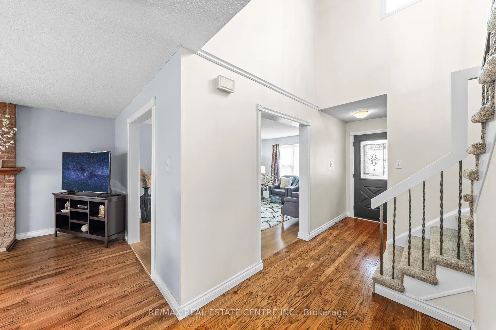 Photo 13 of 98 Mikado Crescent, Brampton, Central Park — HOMEH
